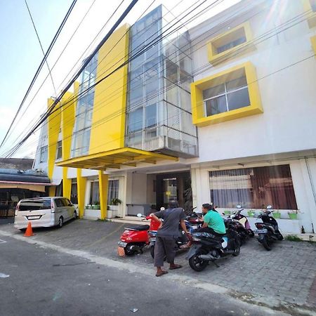 Hotel Bimo Sakti By San Jakarta Buitenkant foto